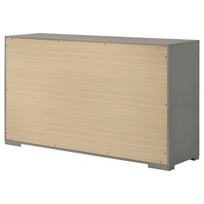 Ives Dresser