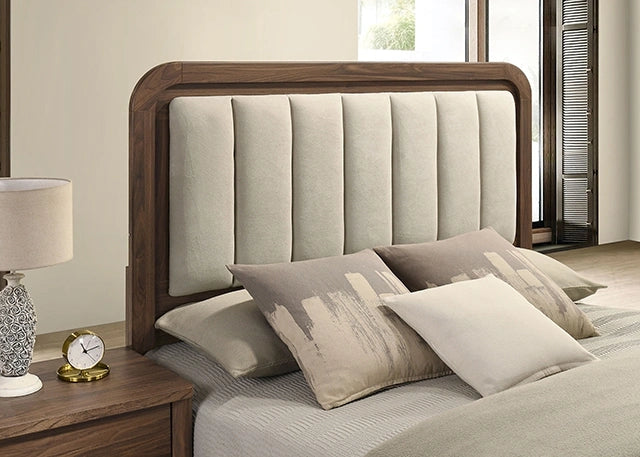 Hayward Bed